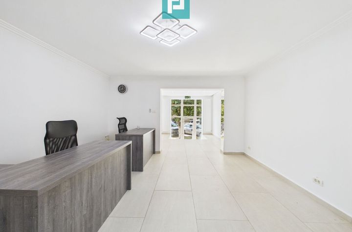 Ultracentral – ideal pentru birou/servicii anunturi imobiliare Arad