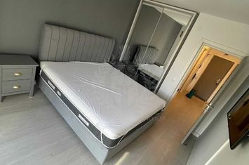 2 CAMERE / WHITE TOWER / MOBILAT SI UTILAT / BULEVARDUL BUCURESTI anunturi imobiliare Prahova