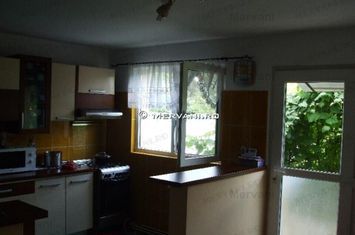 Vilă - 4 camere de vanzare SLOBOZIA - Prahova anunturi imobiliare Prahova