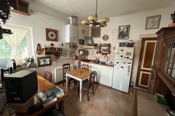 Eminescu - Stefan cel Mare 2 camere in vila renovat anunturi imobiliare Bucuresti