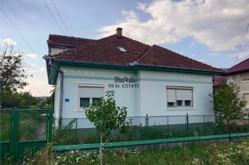 Casă - 4 camere de vanzare BAIA DE CRIS - Hunedoara anunturi imobiliare Hunedoara