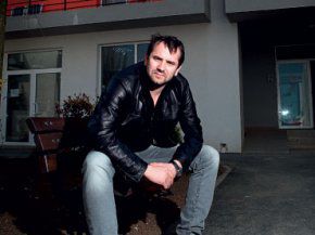 Jocul riscant între bursă şi imobiliare