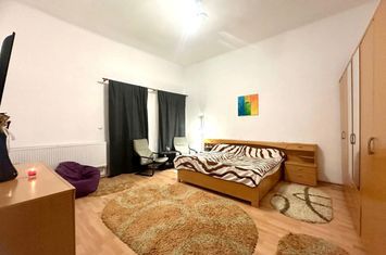 Apartament 3 camere de vanzare ORADEA - Bihor anunturi imobiliare Bihor