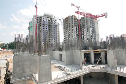 Planorama renegociază cu păcăleli