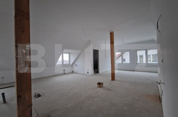 Apartament 5 camere de vanzare APAHIDA - Cluj anunturi imobiliare Cluj