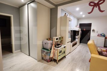 Apartament 3 camere de vanzare FLORESTI - Cluj anunturi imobiliare Cluj