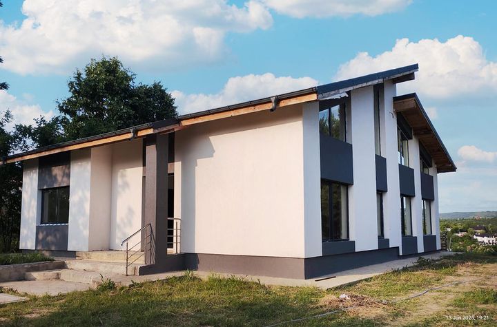 Casă - 4 camere de vanzare BUCIUM - Iasi anunturi imobiliare Iasi