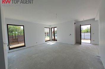 Casă - 4 camere de vanzare BRADU - Arges anunturi imobiliare Arges