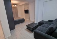 500 €, Garsonieră