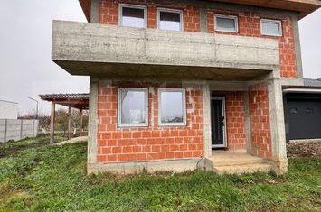 Vilă - 4 camere de vanzare SATU MARE - Satu Mare anunturi imobiliare Satu Mare