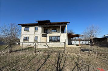 Casă - 6 camere de vanzare CAMPINEANCA - Vrancea anunturi imobiliare Vrancea