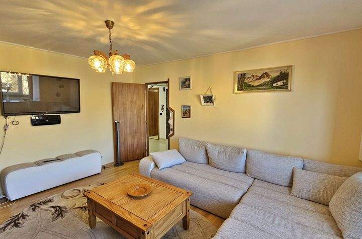 0% COMISION! 3 camere, 2 bai, decomandat, boxa, finisat,  Zorilor anunturi imobiliare Cluj