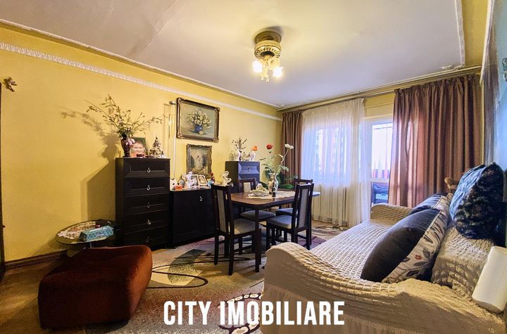 Apartament 3 camere de vanzare ZORILOR - Cluj anunturi imobiliare Cluj