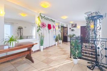 De vânzare – Proprietate comercială tip Restaurant & Salon Evenimente anunturi imobiliare Bucuresti