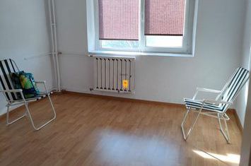 Apartament 3 camere de vanzare MIHAI BRAVU - Prahova anunturi imobiliare Prahova