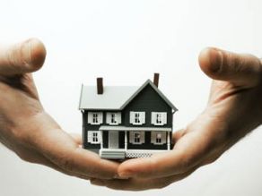 Românii care au moştenit un imobil vor putea cumpăra o locuinţă prin Prima Casă