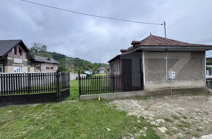 Casă - 2 camere de vanzare BEZDEAD - Dambovita anunturi imobiliare Dambovita