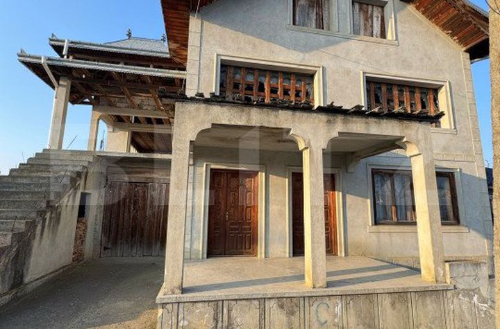 Casă - 5 camere de vanzare SUCEAVA - Suceava anunturi imobiliare Suceava