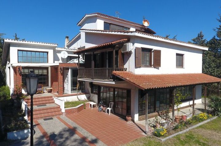 Casă individuală 387 mp, teren 2.030 mp — Agioi Anargyroi anunturi imobiliare Grecia