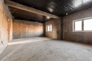 Casă nouă cu etaj semifinalizată în Aradul Nou anunturi imobiliare Arad