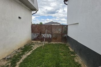 Casă - 3 camere de vanzare HOSMAN - Sibiu anunturi imobiliare Sibiu
