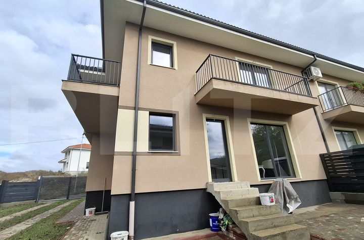 Vilă - 4 camere de vanzare DEZMIR - Cluj anunturi imobiliare Cluj