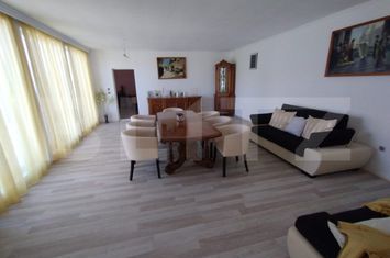 Vilă - 7 camere de vanzare BISTRITA - Bistrita-Nasaud anunturi imobiliare Bistrita-Nasaud
