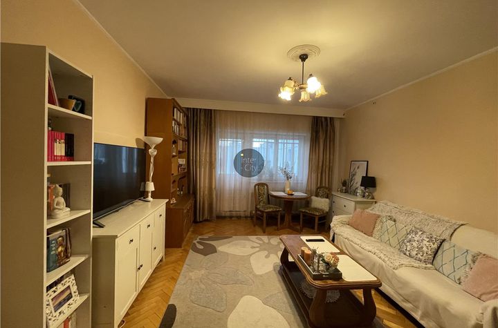 Apartament 4 camere de vanzare GARA - Iasi anunturi imobiliare Iasi
