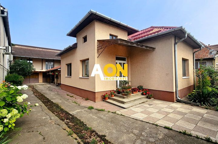 Proprietate cu potențial mixt – locuință și spațiu de lucru în Partoș anunturi imobiliare Alba