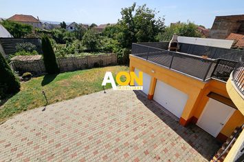 Casa de locuit si birouri, finisaje lux, 629 mp teren, zona Prefectura anunturi imobiliare Alba