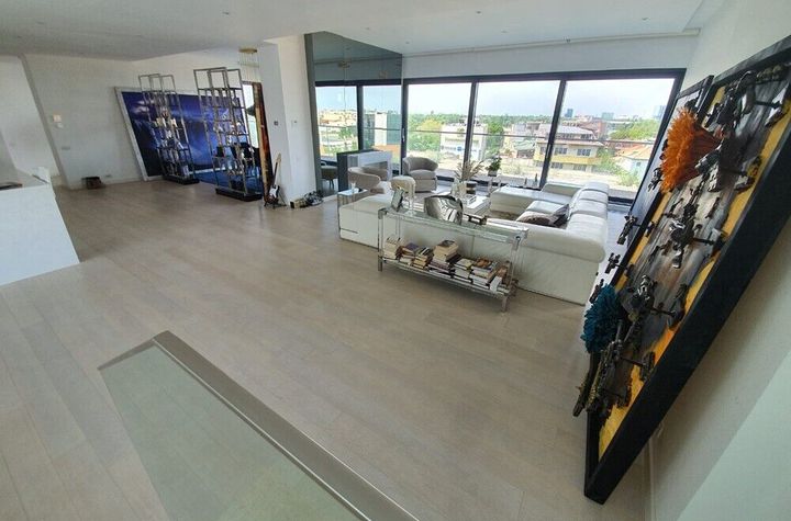 Luxury 4-room apartment, Herastrau area anunturi imobiliare Bucuresti