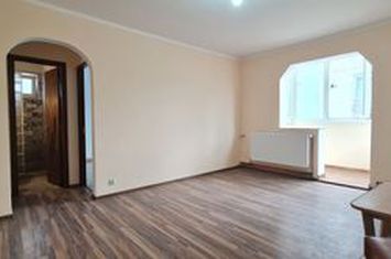 Apartament 2 camere Tractorul anunturi imobiliare Brasov