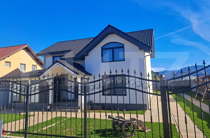 Vilă - 4 camere de vanzare VULCAN - Brasov anunturi imobiliare Brasov