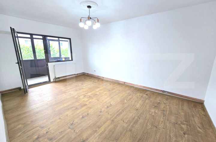 Apartament 3 camere de vanzare DACIA - Iasi anunturi imobiliare Iasi