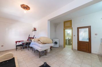 Casă 82 mp în Paralia Folias — 250 m de mare anunturi imobiliare Grecia