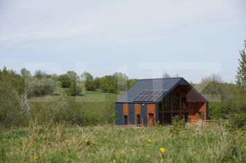 Casă - 2 camere de vanzare ZARNESTI - Brasov anunturi imobiliare Brasov