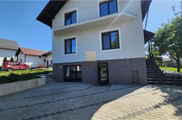 Vilă - 5 camere de vanzare CENTRAL - Suceava anunturi imobiliare Suceava