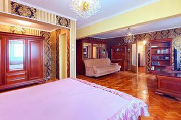 Apartament elegant cu saună proprie - Calea Mosilor 5/8 bloc 1980 anunturi imobiliare Bucuresti