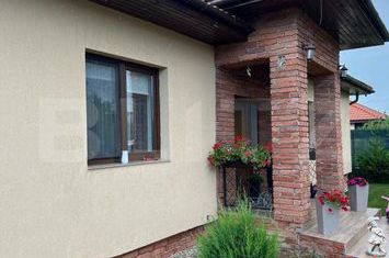 Casă - 4 camere de vanzare SATU MARE - Satu Mare anunturi imobiliare Satu Mare