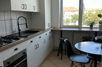 Apartament 4 camere de vanzare CALEA DUMBRAVII - Sibiu anunturi imobiliare Sibiu