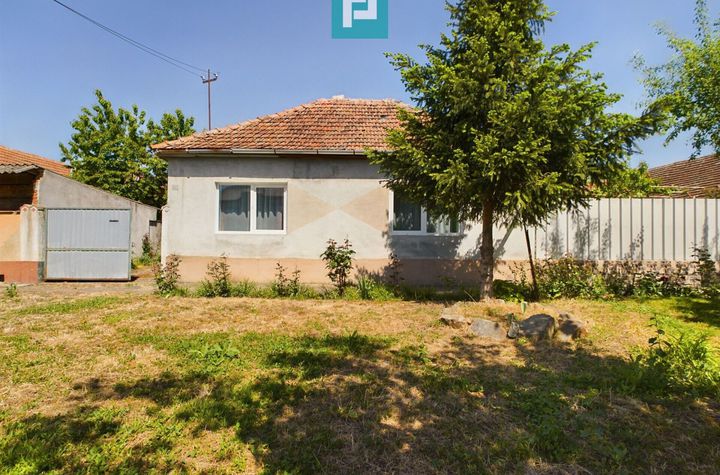 Casă - 4 camere de vanzare SAGU - Arad anunturi imobiliare Arad