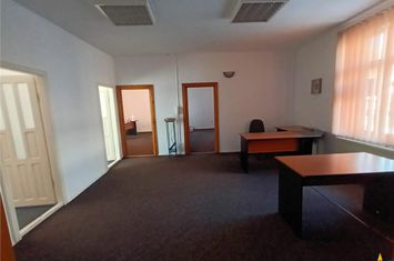 Apartament 4 camere de inchiriat CENTRUL CIVIC - Brasov anunturi imobiliare Brasov