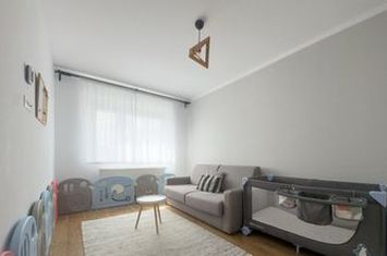 Apartament 2 camere de vanzare TRACTORU - Brasov anunturi imobiliare Brasov