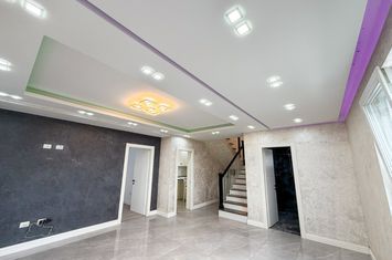 Vilă - 5 camere de vanzare RADAUTI - Suceava anunturi imobiliare Suceava