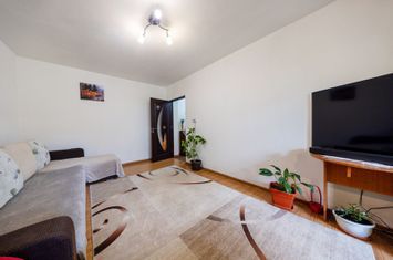 Sacele-Apartament 2 camere+2 locuri de parcare anunturi imobiliare Brasov
