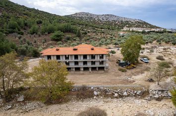 Unitate hotelieră și casă triplex în Potos, Thassos anunturi imobiliare Grecia