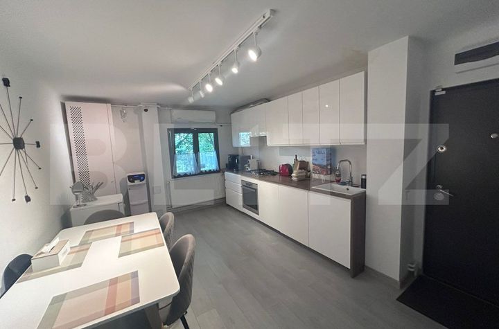 Apartament 4 camere de vanzare 1 MAI - Dolj anunturi imobiliare Dolj