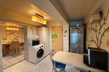 Casă - 5 camere de vanzare CENTRAL - Sibiu anunturi imobiliare Sibiu