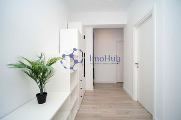 Deschizi usa si te muti! Vedere spre parc, parcare inclusa anunturi imobiliare Iasi