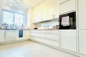 Vilă - 5 camere de vanzare GIROC - Timis anunturi imobiliare Timis